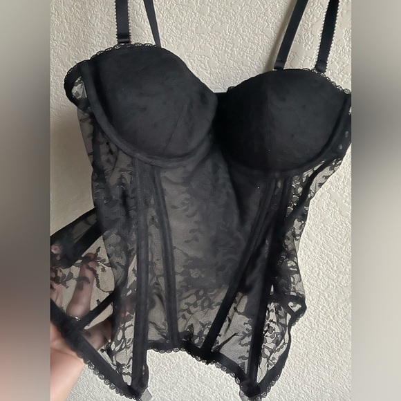 H&M Lace bustier with balconette bra corset - Picture 2 of 3